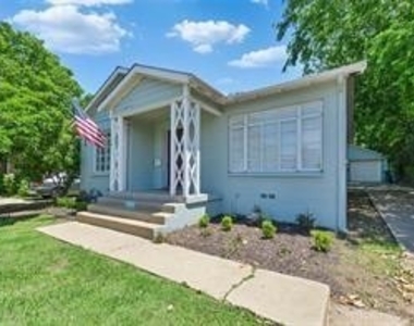 2521 Forest Park Boulevard - Photo Thumbnail 2