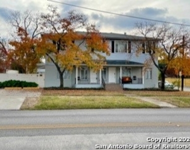 1040 W Woodlawn Ave - Photo Thumbnail 0