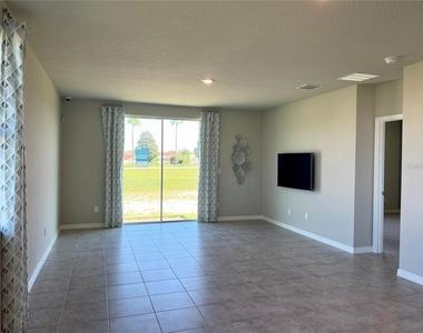 3707 Marbella Way - Photo Thumbnail 3