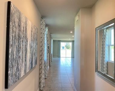 3707 Marbella Way - Photo Thumbnail 4