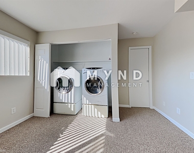 3001 W Mandalay Ln - Photo Thumbnail 14