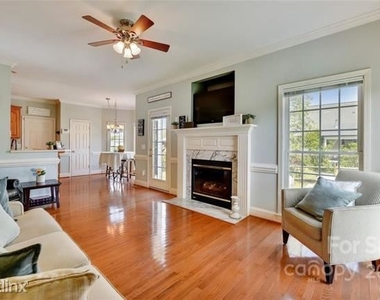 8560 Cabot Court - Photo Thumbnail 12