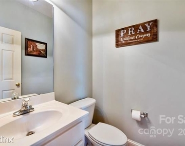 8560 Cabot Court - Photo Thumbnail 9