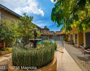 10736 Magnolia Blvd. - Photo Thumbnail 21