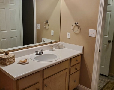 1517 Regency Road Unit 67 - Photo Thumbnail 17