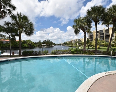 9 Royal Palm Way - Photo Thumbnail 34