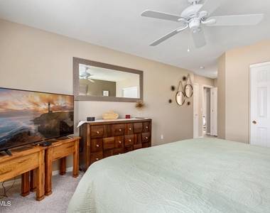 3066 E Palm Beach Drive - Photo Thumbnail 15