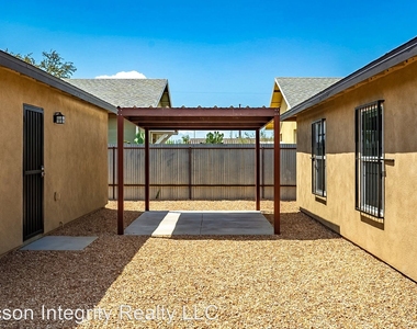 615 S. Santa Rita Ave. - Photo Thumbnail 39