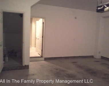 6007 Ne Maidstone St. - Photo Thumbnail 13