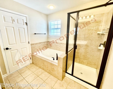 2109 Glade Valley Lane - Photo Thumbnail 25