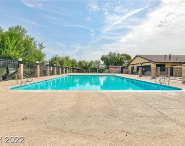 3216 Juanita Drive - Photo Thumbnail 2