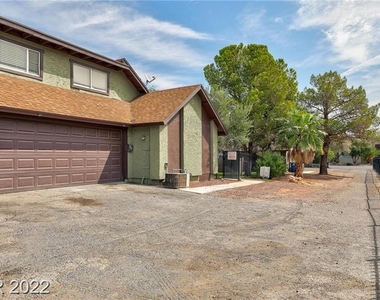 3216 Juanita Drive - Photo Thumbnail 8