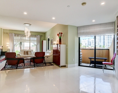 200 E Palmetto Park Road - Photo Thumbnail 5