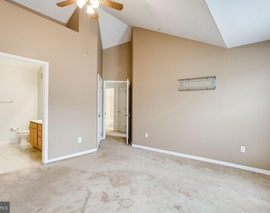 9915 Sassafras Lane - Photo Thumbnail 43