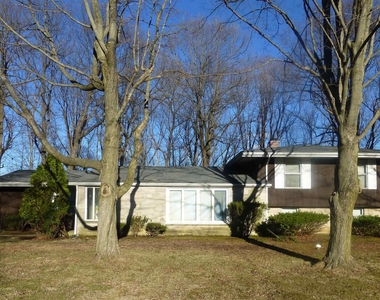 524 Sharon Road - Photo Thumbnail 0