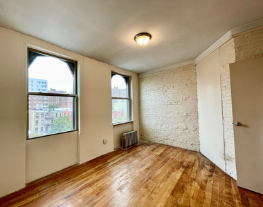 406 East 119th Street - Photo Thumbnail 2