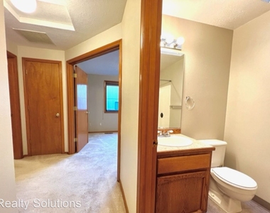 7712 Sw Landau Street - Photo Thumbnail 7