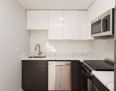 6026 N. Winthrop, Unit 6g - Photo Thumbnail 1