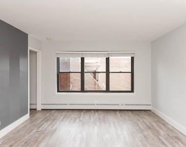 5858 N. Sheridan, Unit 404 - Photo Thumbnail 10