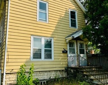 205 Walnut St - Photo Thumbnail 0