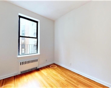 233 East 81 Street - Photo Thumbnail 4