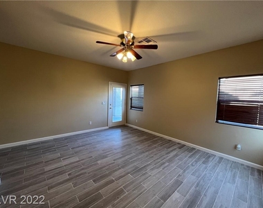 5712 Tropic Mist Street - Photo Thumbnail 12