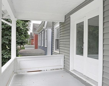 699 Oakwood Avenue - Photo Thumbnail 34