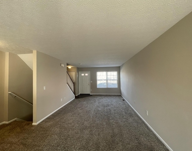 1004 Hartford Village Boulevard - Photo Thumbnail 20