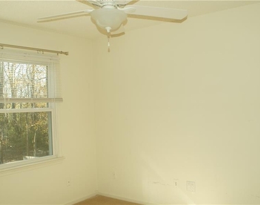 1009 Emory Place - Photo Thumbnail 21