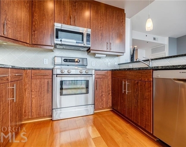 1080 Peachtree St Ne  #3008 - Photo Thumbnail 6