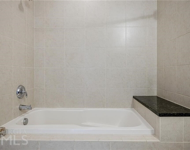 1080 Peachtree St Ne  #3008 - Photo Thumbnail 12