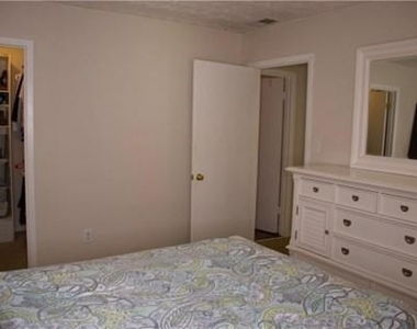 5155 Roswell Road # 5155-05 - Photo Thumbnail 10