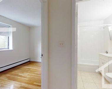 122 Dustin St Apt 16 - Photo Thumbnail 7