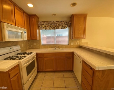 214 Violet Ave Unit F - Photo Thumbnail 2