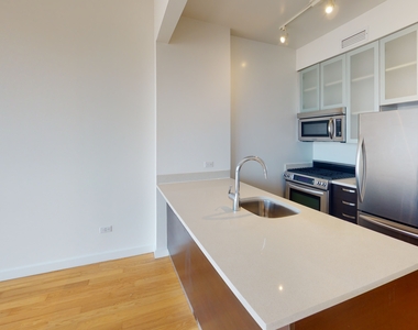 808 Columbus Avenue - Photo Thumbnail 8