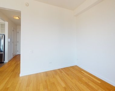 808 Columbus Avenue - Photo Thumbnail 9