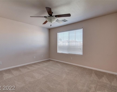 8205 Golden Cypress Avenue - Photo Thumbnail 28