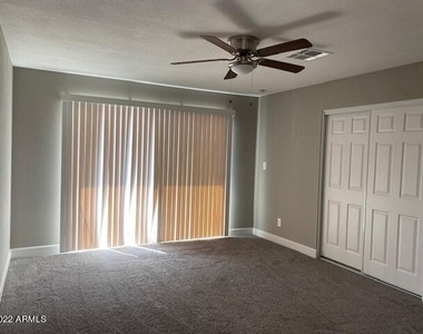 4903 W Onyx Avenue - Photo Thumbnail 17