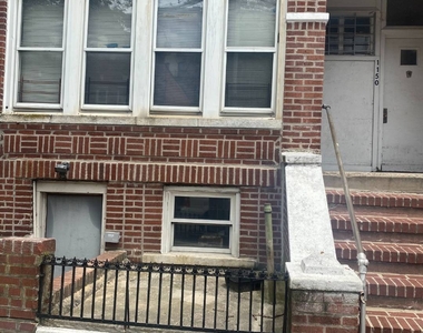 1150 Manor Ave - Photo Thumbnail 1