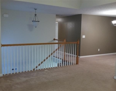 1268 Viewmont Dr - Photo Thumbnail 3