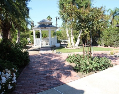 11771 Loara Street - Photo Thumbnail 18