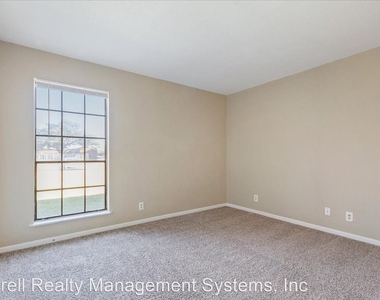 225 Londonderry, Apt. 110 - Photo Thumbnail 14