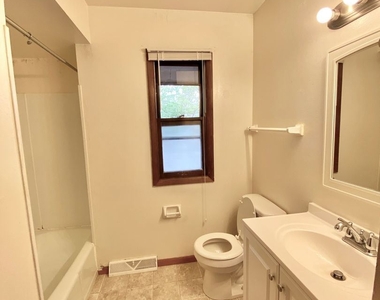 5305 - 5375 Root River Dr - Photo Thumbnail 9