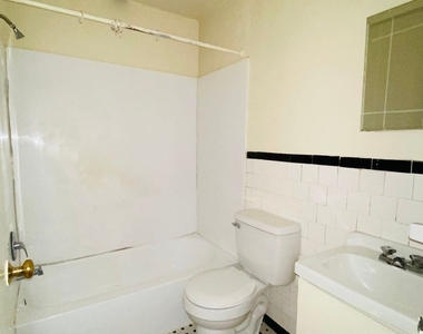 3425 Kensington Avenue - Photo Thumbnail 10