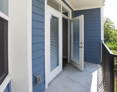 6558 Roswell Rd - Photo Thumbnail 25