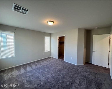 7232 Halo Falls Street - Photo Thumbnail 25