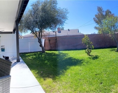 7901 Limerick Avenue - Photo Thumbnail 18