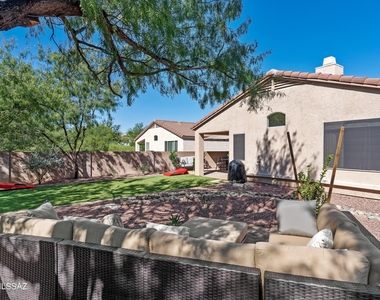 4906 N Sabino Gulch Court - Photo Thumbnail 0