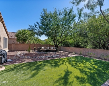 4906 N Sabino Gulch Court - Photo Thumbnail 26