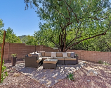 4906 N Sabino Gulch Court - Photo Thumbnail 25